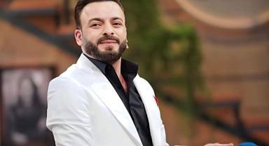 Mohamet Najar'dan Mahsun Kırmızıgül şarkısına kürtçe yorum