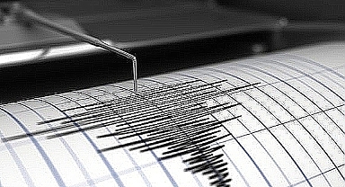 Rusya'da Peş Peşe Şiddetli Depremler! Büyüklük 7.3'e Ulaştı