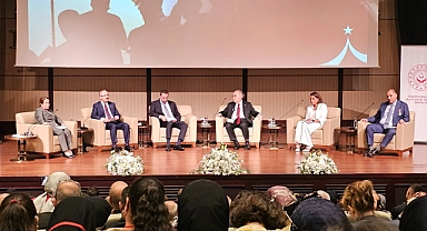 Turan, 15 Temmuz Panelinde Konuştu: "Terörsüz ve Darbesiz Bir Türkiye Mümkün"