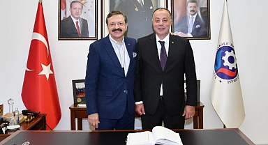 Türk Temsil Gücü Zirvede: Rifat Hisarcıklıoğlu Dünya Odalar Federasyonu Başkanlığına Yeniden Seçildi