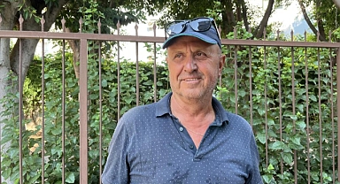 Yeni aldığı bisikletle şarkı söyleyerek denize gitti, çalınınca küfrederek yaya döndü