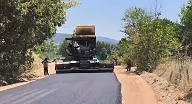 Yenice Reşadiye-Kurtlar Arası Yol Asfaltlanıyor