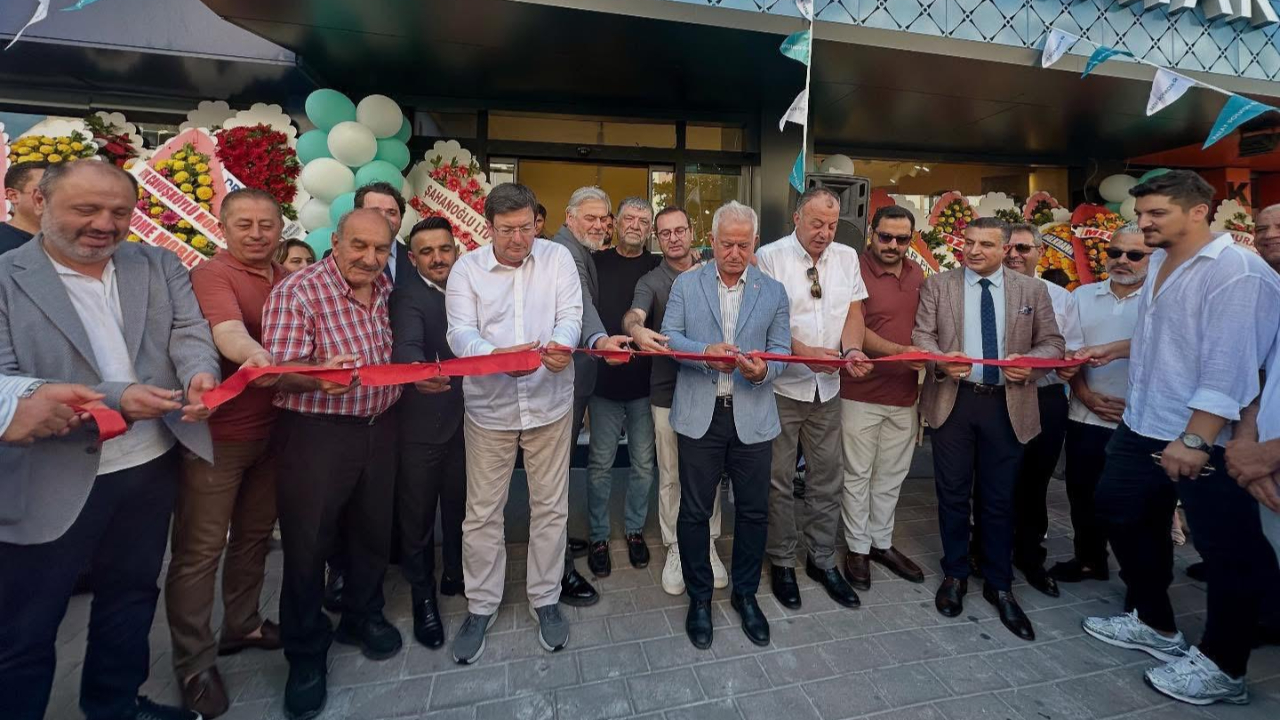 Çanakkale'de  Platin 17 Mobilya’nın Açılışı Gerçekleşti