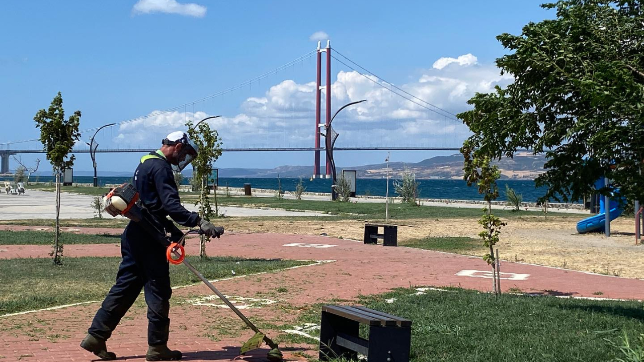 Lapseki Belediyesi’nden yoğun mesai