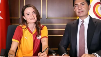 Gelibolulu futbolcu Melike Öztürk, Galatasaray'da