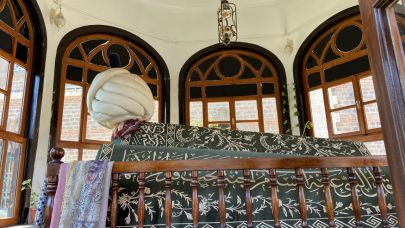 Zağnos Paşa Türbesi: Balıkesir’in Tarihine Işık Tutan Mirası