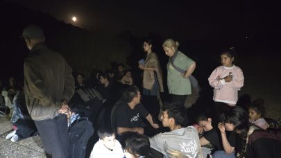 Ayvacık’ta 14’ü Çocuk 32 Kaçak Göçmen Yakalandı