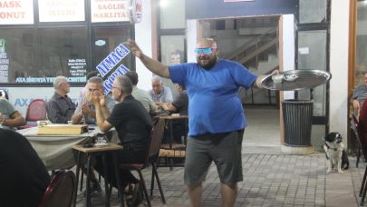 Bayramiç’te Dans Eden Garson Sosyal Medyayı Salladı