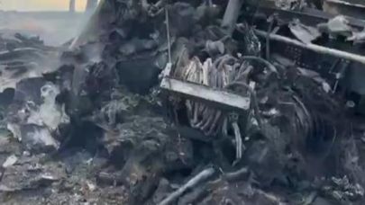 Çanakkale'de yangında itfaiye aracı hurdaya döndü