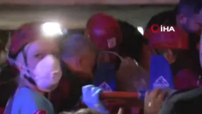 Sındirgi depreminden CANLI yayin