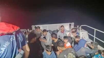 Ayvacık açıklarında 18’i çocuk 32 düzensiz göçmen yakalandı