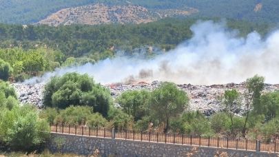 Ayvacık’ta çöplük alanda yangın başladı