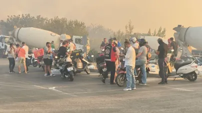 Çanakkale’de motokuryeler, yangınla mücadele eden ekiplere destek oluyor