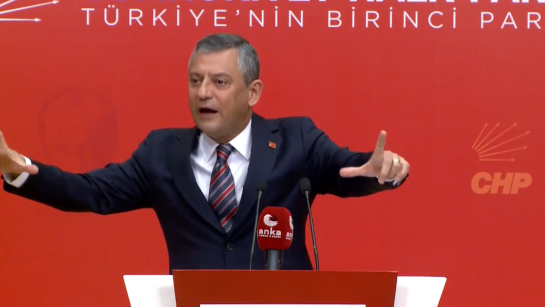 CHP Genel Başkanı Özgür Özel’den AKP’ye “Kuruluş Yıldönümü" Hediyesi