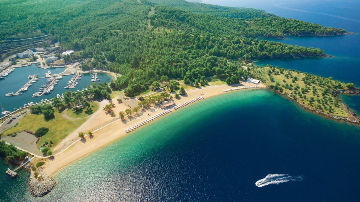 Yunanistan iş dünyasında fırtına: JP Morgan davası, Goldman Sachs’ın çekilişi ve dev enerji hamlesi