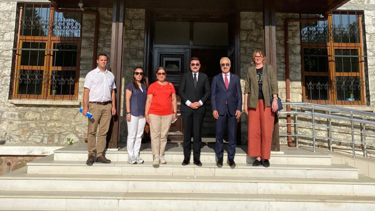 İÜ Rektörü Zülfikar’dan Gökçeada Kaymakamına Ziyaret