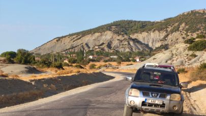 Karainebeyli Köyü yangın nedeniyle boşaltılıyor