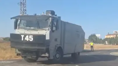 Gelibolu'da yangına TOMA'lar müdahale ediyor