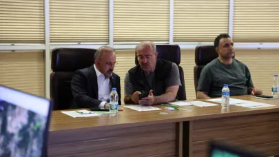 Bakan Yardımcısı Turan ve Vali Toraman Yangı Yönetim Merkezi'nde