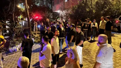 Sokak ortasında satırla boğazı kesilerek öldürüldü