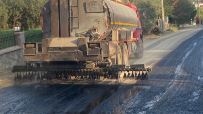 Küçükkuyu’da Yol Çalışmaları Hız Kesmeden Sürüyor