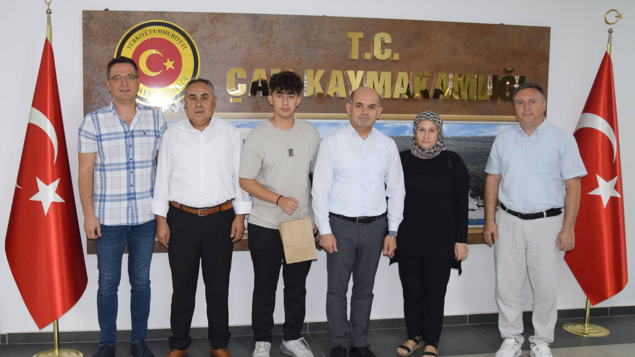 YKS Çan Birincisi Kenan Yılmaz’dan Kaymakama Ziyaret
