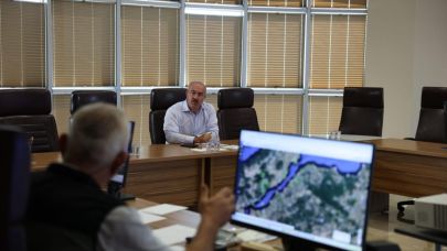 Vali Toraman, Ilgardere yangınını Yangın Yönetim Merkezi’nden takip ediyor