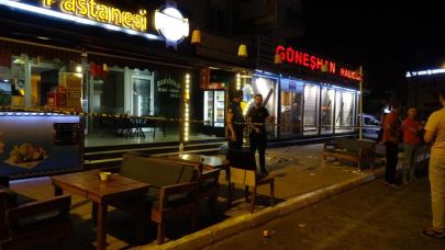 Pastanedeki tartışma kavgaya dönüştü: 3 ölü