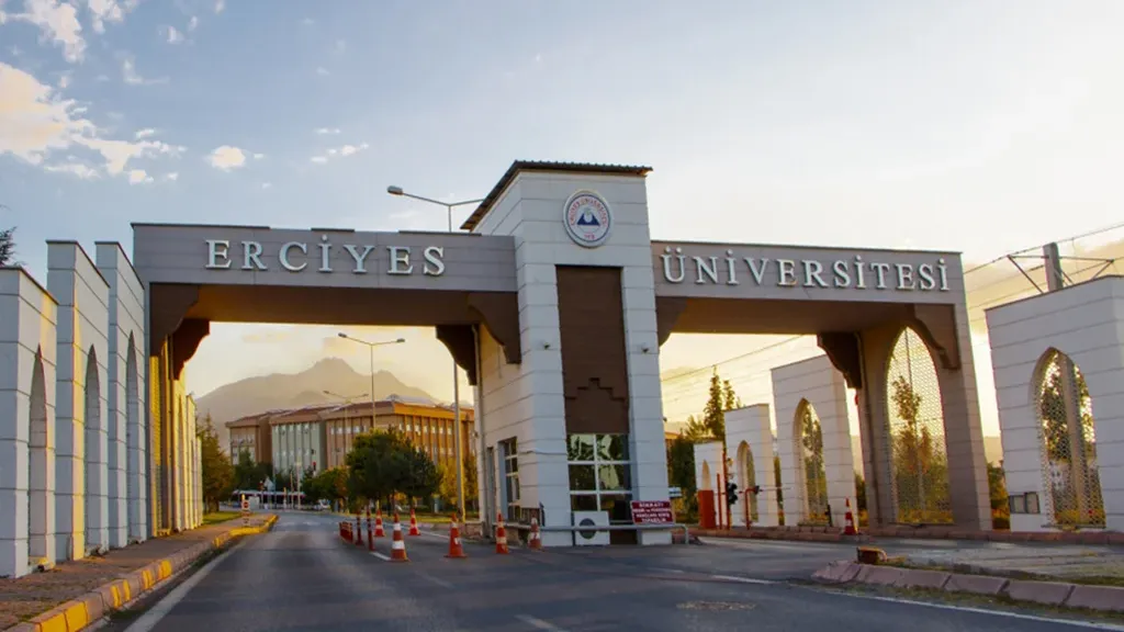 Erciyes Üniversitesi Lisansüstü Yönetmeliğinde Değişiklik