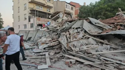 Balıkesir Sındırgı 4.8 ve 4.2 büyüklüğünde depremle sallandı
