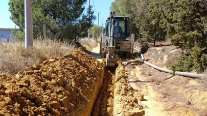 Bozcaada’da su hattı yenileniyor