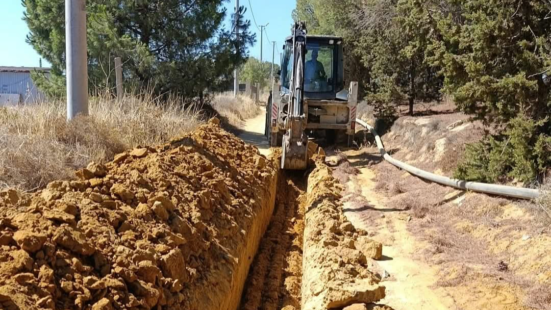 Bozcaada’da Su Hattı Yenileniyor: 900 Metrelik Çalışma