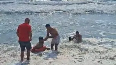 Serinlemek için denize giren 12 yaşındaki çocuk hayatını kaybetti