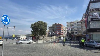 Çanakkale’de Kayserili Ahmetpaşa Caddesi Trafiğe Kapandı
