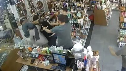 Esnaf, 16 Yaşındaki Çocuğu Nacakla Darp Etti