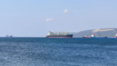 Çanakkale Boğazı’nda Makine Arızası! Kargo Gemisi Kurtarıldı