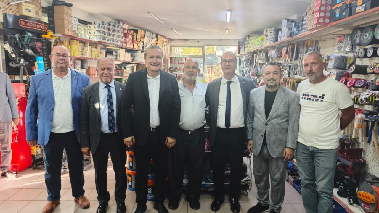 İYİ Parti Çanakkale Teşkilatı Lapseki’de Esnafı Ziyaret Etti