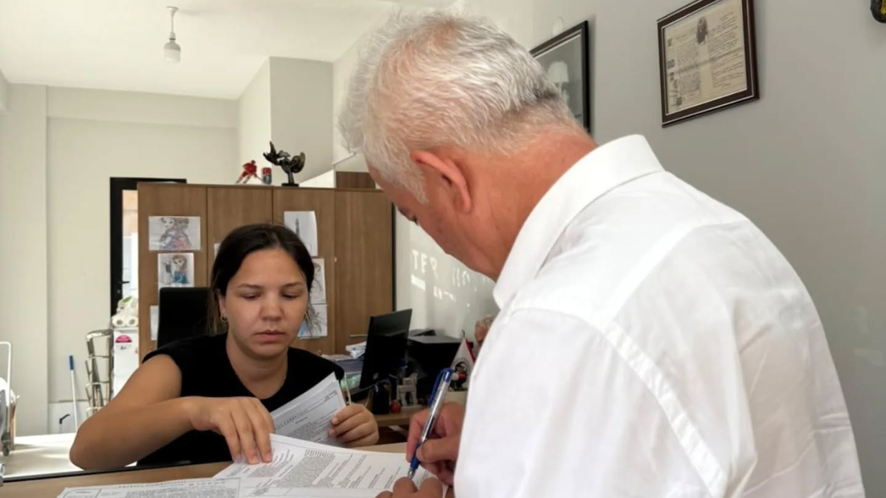 Milletvekili İsmet Güneşhan, Olağanüstü Kurultayın toplanması için imza verdi