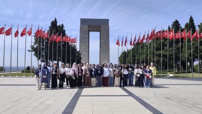 Bandırmalı gençler ‘Bir Destandır Çanakkale’ yolculuğunda