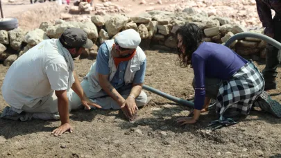 ÇOMÜ Kazısıyla Çayönü’nden 9 Bin 500 Yıllık Yapı Çıktı