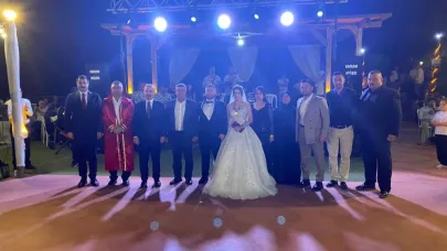 Bülent Turan nikah şahidi oldu