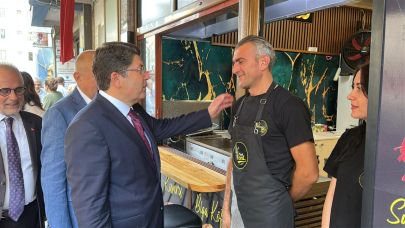 Adalet Bakanı Tunç, Çanakkale’de esnafın taleplerini dinledi