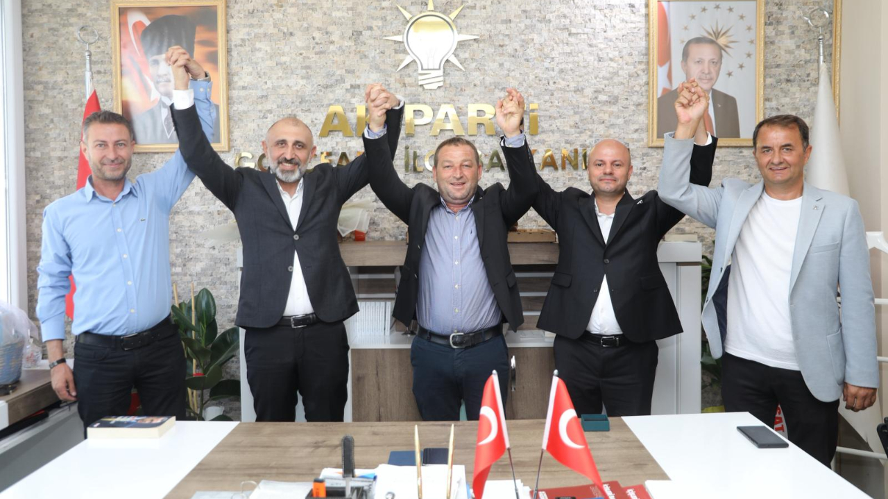 Gökçeada’da İpek ve Çay AK Partiye Katıldı