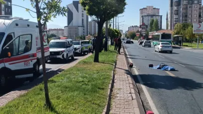 Otomobil ile motosiklet çarpıştı: 1 kişi hayatını kaybetti