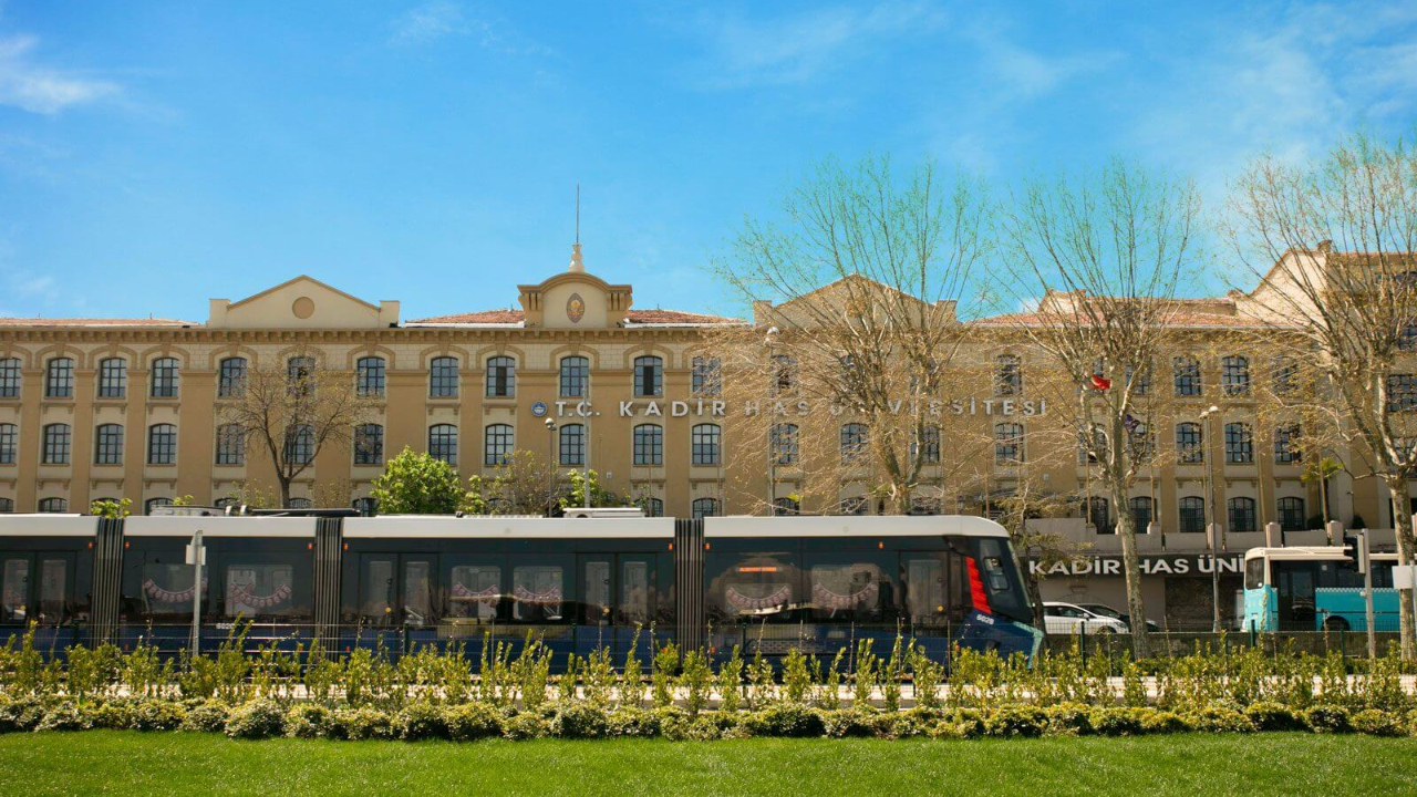 Kadir Has Üniversitesi Araştırma Görevlisi Alacak