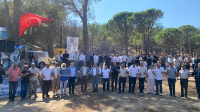 Edremit Körfez Vanlılar Derneği’nden piknik ve halay şenliği
