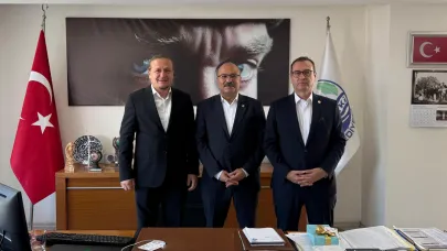 İYİ Parti Heyeti Lapseki Belediye Başkanı’nı Ziyaret Etti