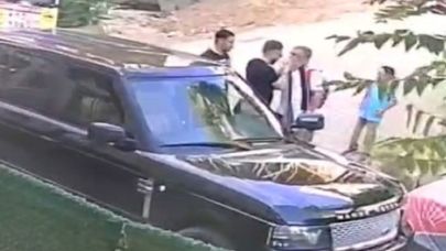 Hız yapan sürücüyü uyardı: Çocuğunun gözleri öründe darp edildi