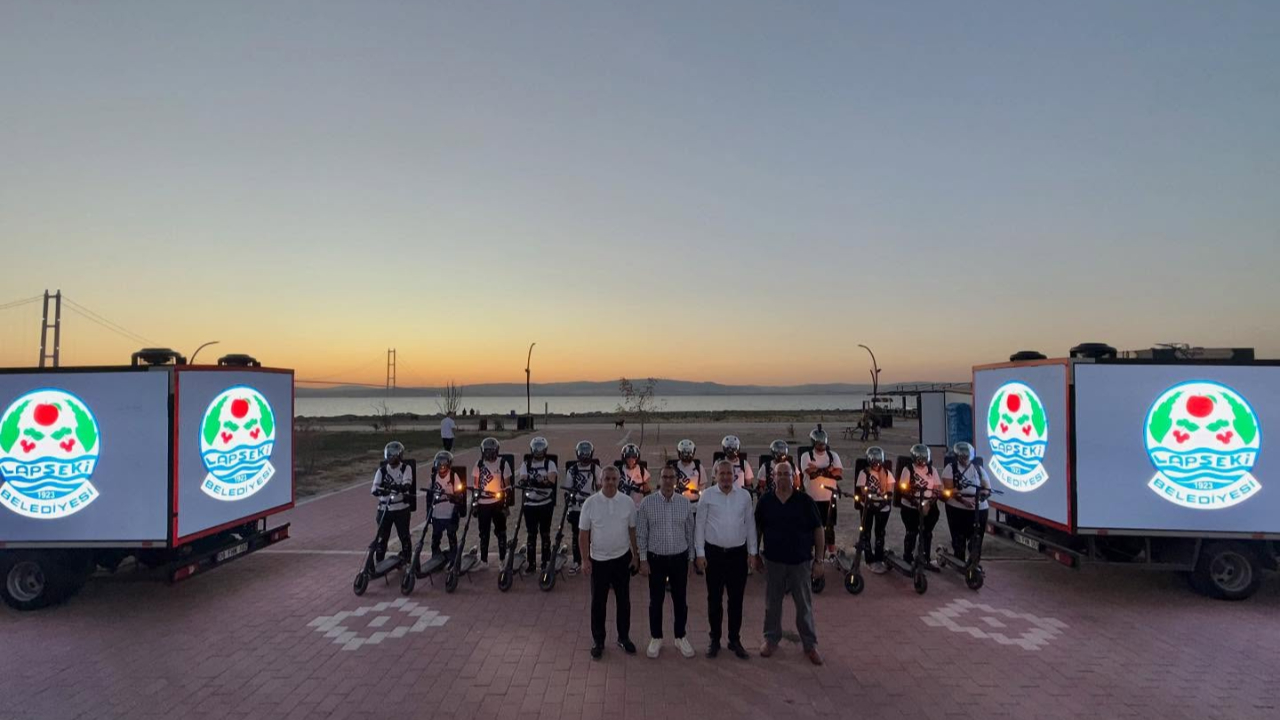 İYİ Parti'den scooterlı reklam