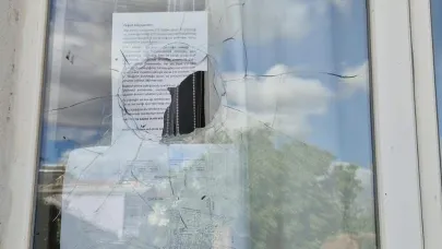 Gökçeyazı'da Dernek Binasına Yapılan Saldırı Tepki Çekti